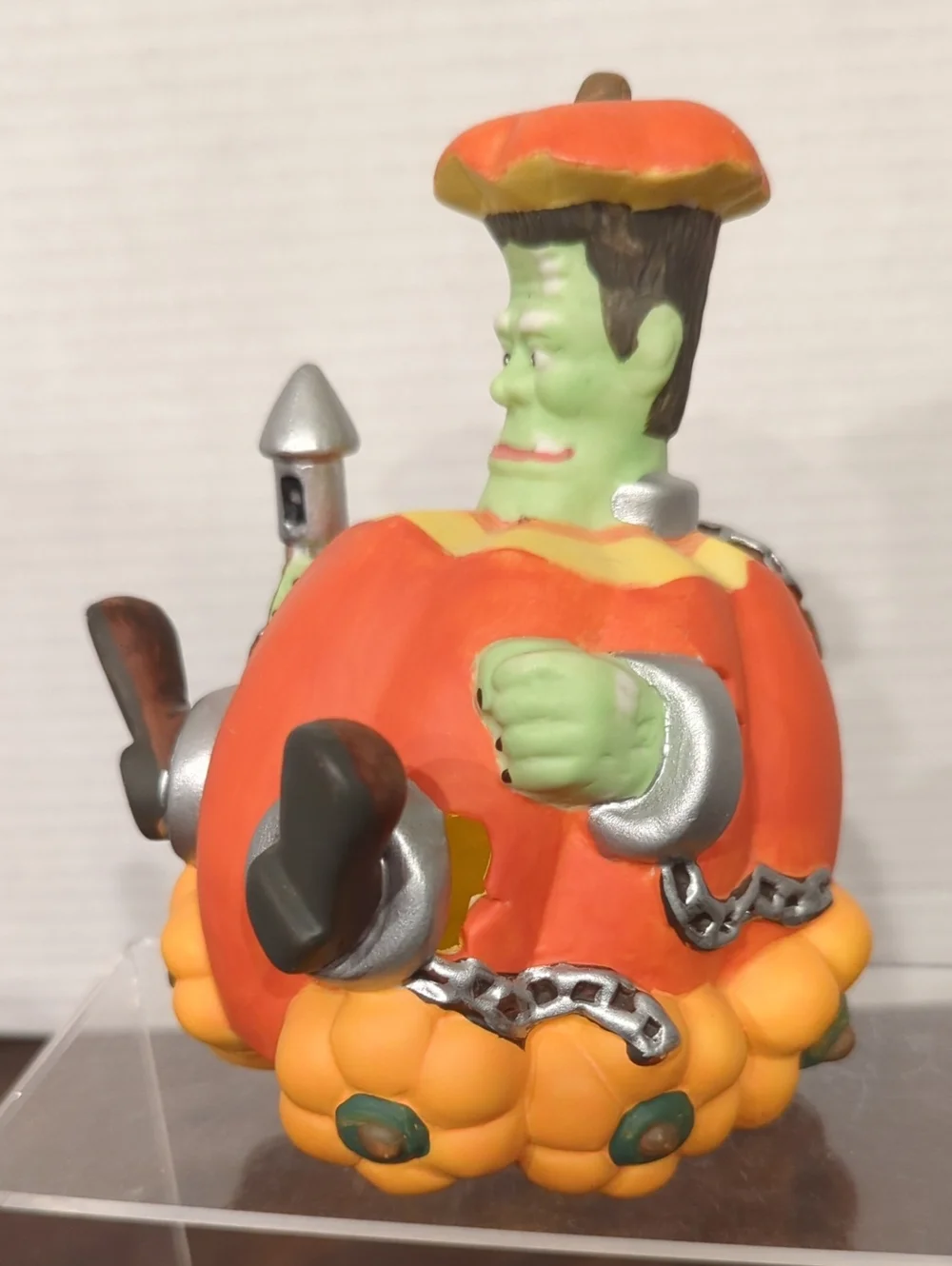 Vintage 1997 Spooky Hollow Lighted Halloween Pumpkin Express Frankenstein Train